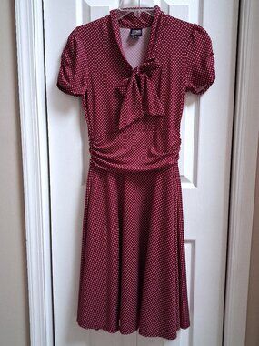 RETROLICIOUS Burgundy Dot 1940s-Inspired Bombshell Midi Dress sz M